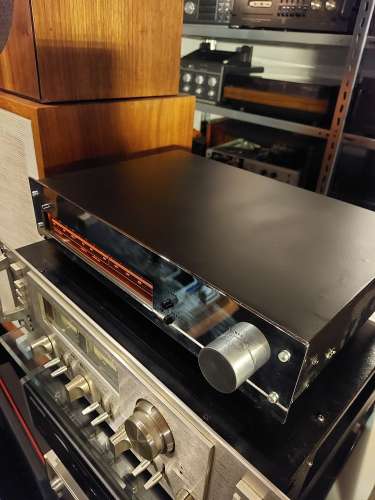 Harman Kardon analog Tuner mit Chrome Front